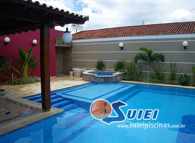 Suiei Piscinas