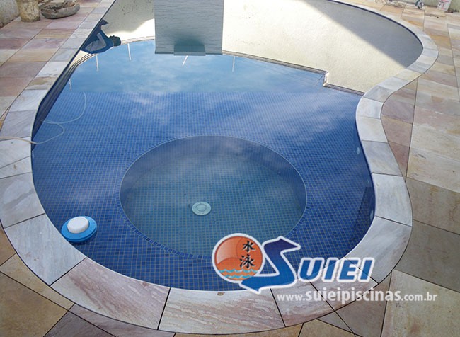 Suiei Piscinas