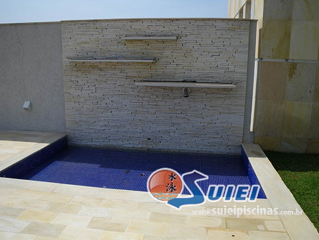 Suiei Piscinas
