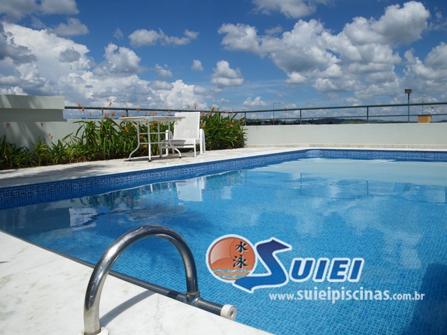 Suiei Piscinas