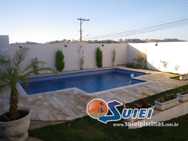 Suiei Piscinas