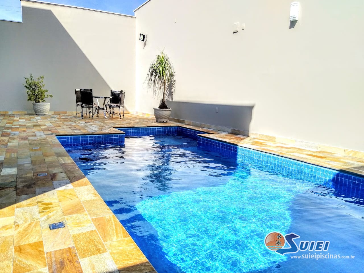 Suiei Piscinas