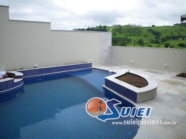 Suiei Piscinas