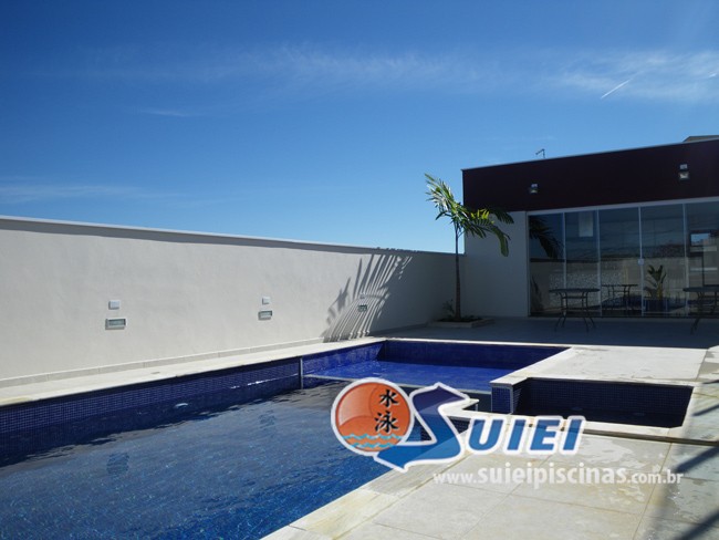 Suiei Piscinas
